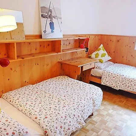 Celerina Sleeps 7 Wifi Lägenhet